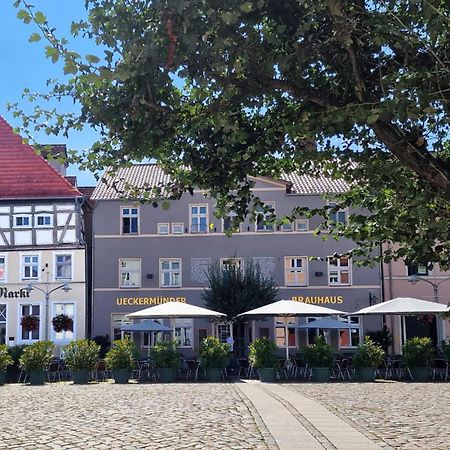 Hotel Am Markt & Brauhaus Stadtkrug اوكرموند المظهر الخارجي الصورة